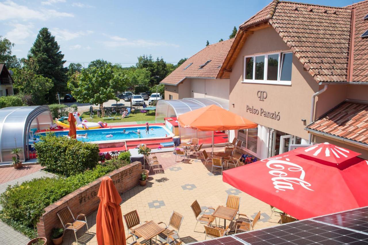 Pelso Panzio Bed & Breakfast Balatonmariafurdo Exterior photo